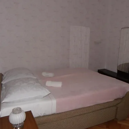 Bed & Breakfast Maestral Rab 3*